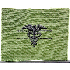 Нашивка US Army Expert Field Medical - Olive Green